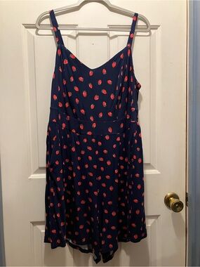 Torrid Size 1 (14-16) Navy Blue Stretch Romper Strawberry Print w Pockets
